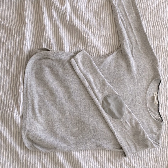 grey sweater - Picture 2 of 2